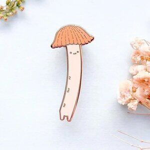 Chibi Orange Bonnet Mushroom Enamel Pin - Gold Plated Kawaii Jewelry &‎ Brooch